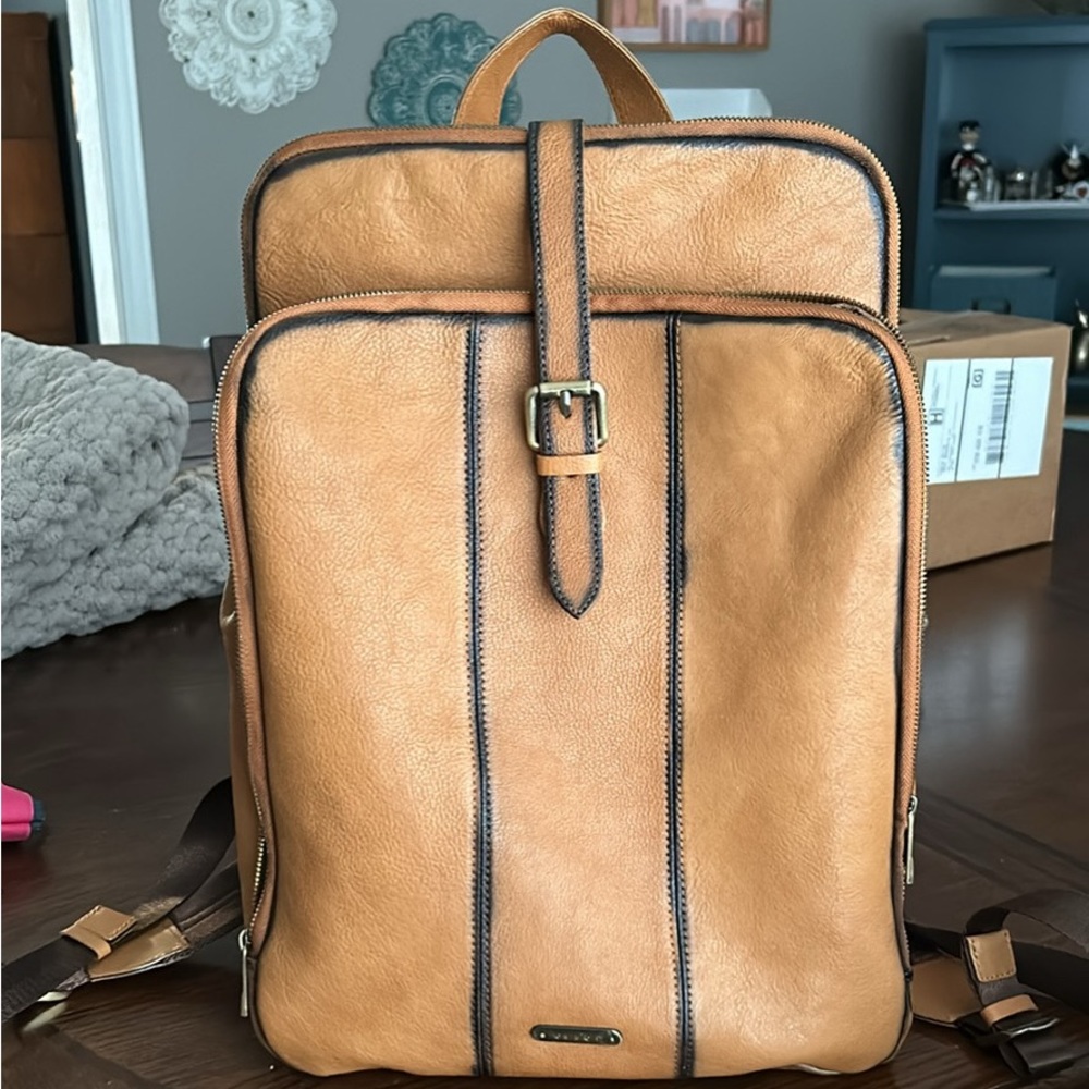 Cluci tanned full grain leather laptop backpack- brown with 3 compartments